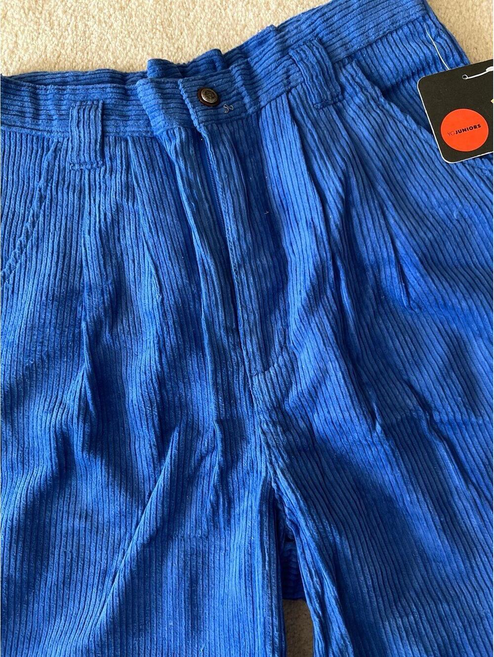 Vintage corduroy Bermuda shorts - Picture 3 of 6